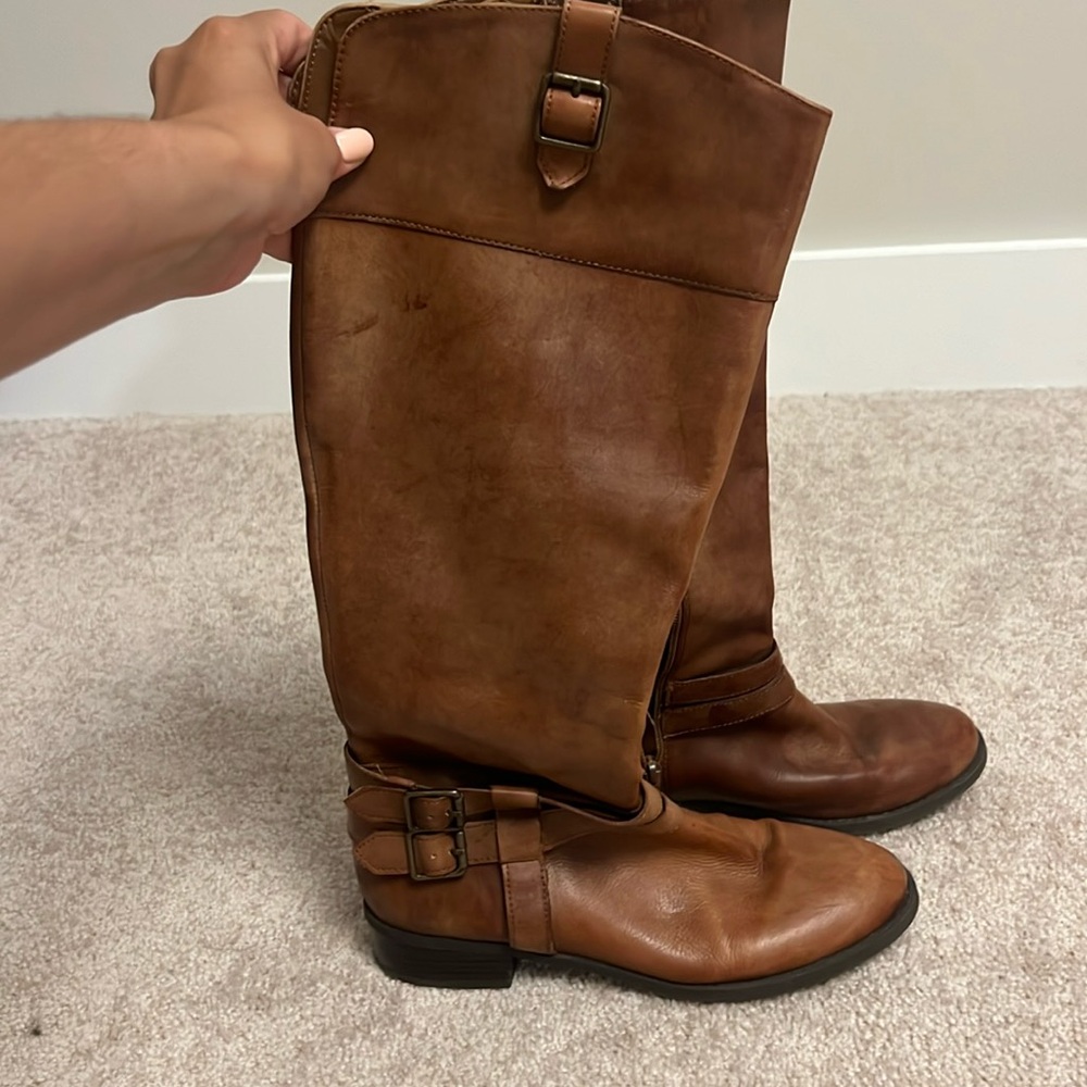 Leather brown riding boots